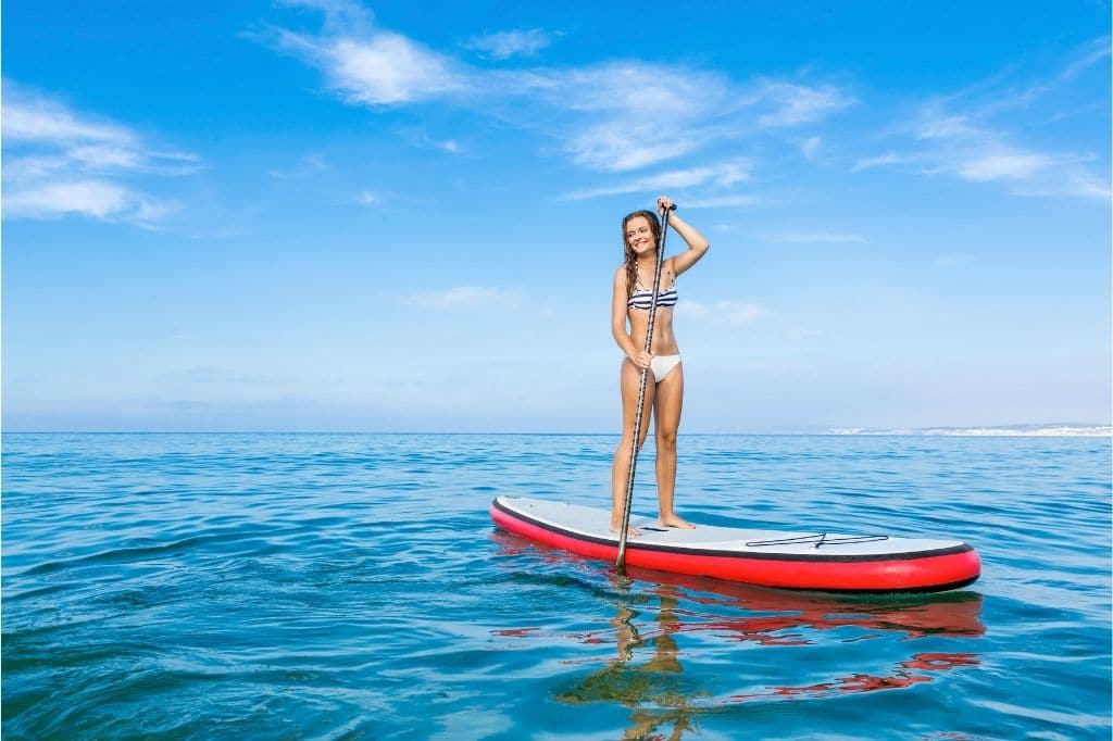 Lire la suite à propos de l’article Comment tourner en stand up paddle ?