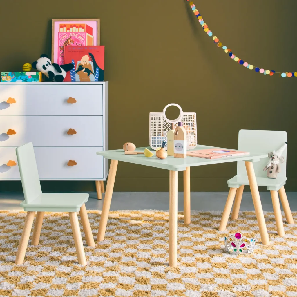table-carree-enfant