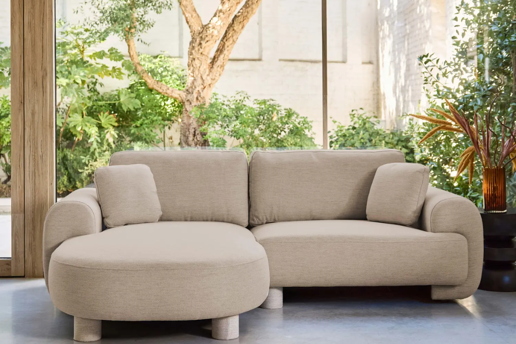 Lire la suite à propos de l’article Quelle densité choisir pour un canapé ?