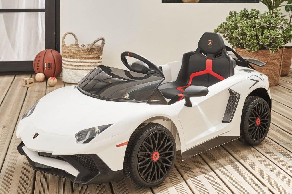 Lire la suite à propos de l’article Comment choisir une voiture électrique pour enfant ?