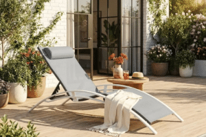 Lire la suite à propos de l’article Comment changer la toile d&rsquo;un transat ?