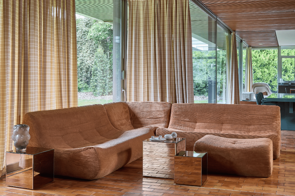 Lire la suite à propos de l’article Décoration mid century : comment adopter le style vintage qui traverse les époques ?